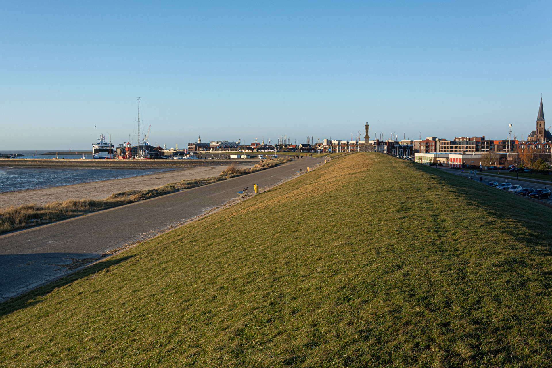 Harlingen tussen kerk en zee