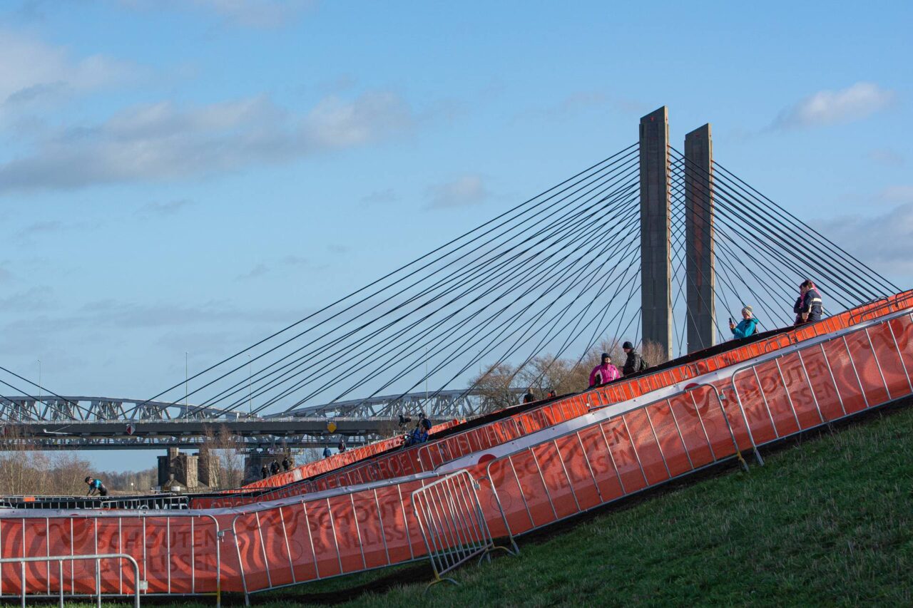 Brug en dijk